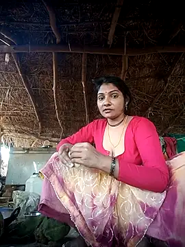 Snapshot of Hotty_raghni chatting on February 6, 2026, 5:01 am Hotty raghni online show from February 6, 2026, 5:01 am