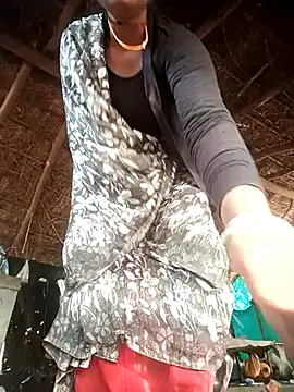 Snapshot of Hotty_raghni chatting on February 28, 2026, 2:34 am Hotty raghni online show from February 28, 2026, 2:34 am