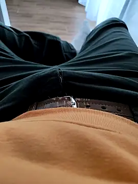 Snapshot of latya111 chatting on February 16, 2026, 1:40 pm latya111 online show from February 16, 2026, 1:40 pm