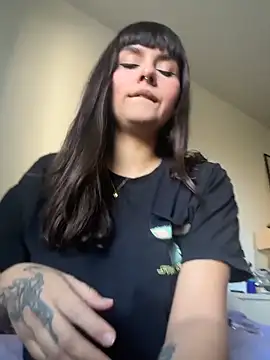 Snapshot of lovelyjinny chatting on March 3, 2026, 10:32 am lovelyjinny online show from March 3, 2026, 10:32 am