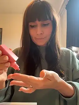 lovelyjinny online show from March 26, 2026, 10:54 am