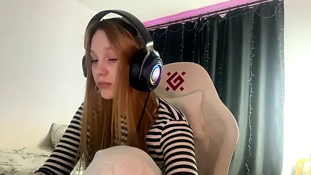 axin burnell online show from April 17, 2026, 6:55 pm