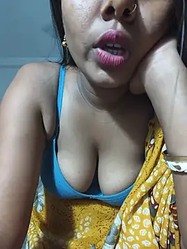 Mahira06 online show from June 25, 2026, 5:39 pm