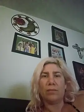 Icequeen1981 online show from February 2, 2026, 5:00 pm