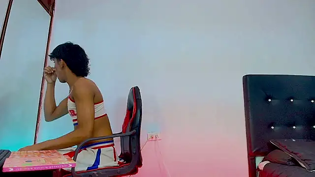 Snapshot of JERO_TEASE_S7S chatting on February 19, 2026, 7:32 pm JERO TEASE S7S online show from February 19, 2026, 7:32 pm