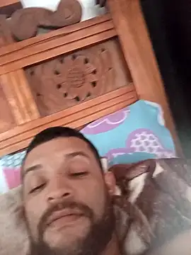 Snapshot of Hot_Veteran_1 chatting on February 12, 2026, 6:58 pm Hot Veteran 1 online show from February 12, 2026, 6:58 pm