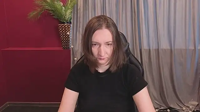 Snapshot of SelestiaSnata chatting on February 18, 2026, 1:45 am SelestiaSnata online show from February 18, 2026, 1:45 am