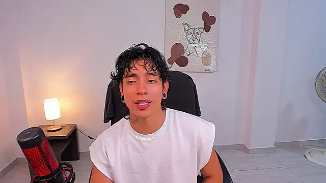 paisa hotx online show from February 4, 2026, 1:44 am