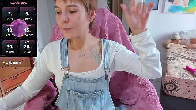 sunflowerr  online show from February 25, 2026, 7:45 pm