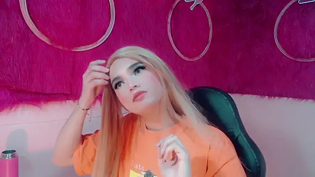 Snapshot of isabella_vogue chatting on February 16, 2026, 11:28 am isabella vogue online show from February 16, 2026, 11:28 am