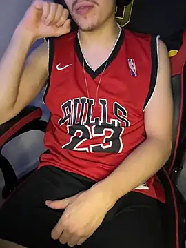 hungtwinkBR online show from March 3, 2026, 3:34 am