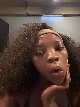 Snapshot of Bootylexy20 chatting on June 1, 2026, 5:14 pm Bootylexy20 online show from June 1, 2026, 5:14 pm