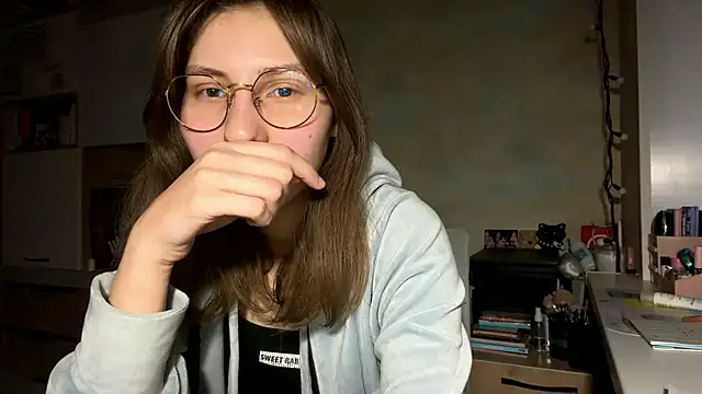 Snapshot of Miaaa_Moon chatting on February 11, 2026, 4:34 pm Miaaa Moon online show from February 11, 2026, 4:34 pm