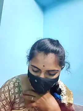 Tamil Hot Shana online show from April 15, 2026, 9:48 pm