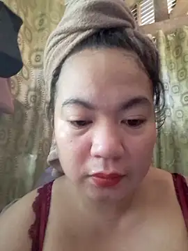 Zyramae 25 online show from February 27, 2026, 7:41 am