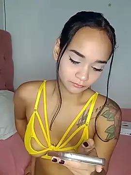 Maria x Alejandra online show from June 20, 2026, 8:00 pm
