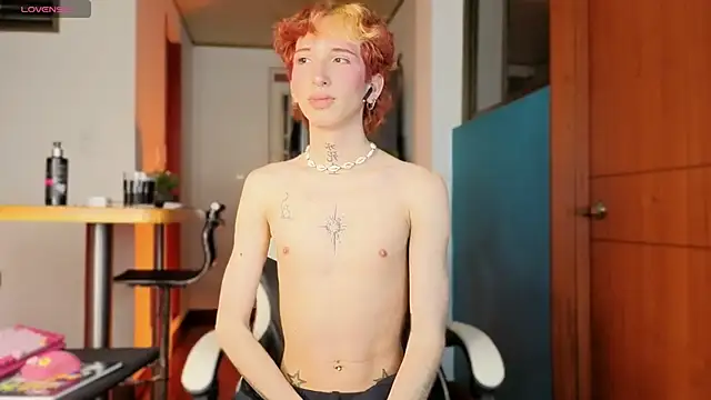 Snapshot of golden_twink_ chatting on February 1, 2026, 1:48 am golden twink online show from February 1, 2026, 1:48 am