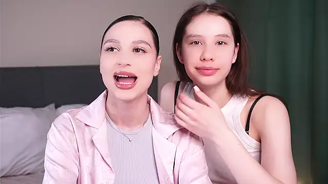 Snapshot of ZofiaSoshnik chatting on February 14, 2026, 7:05 am ZofiaSoshnik online show from February 14, 2026, 7:05 am