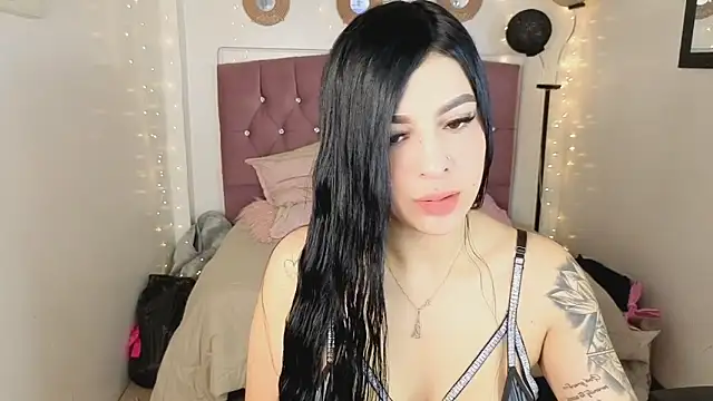  selena fox online show from March 25, 2026, 3:01 am