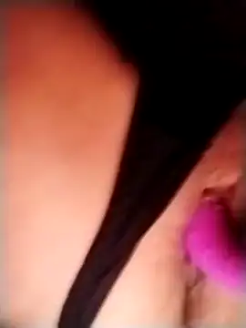 Snapshot of Christinecszw chatting on February 23, 2026, 1:14 am Christinecszw online show from February 23, 2026, 1:14 am