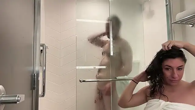 mr mrs glitter online show from April 29, 2026, 4:05 am