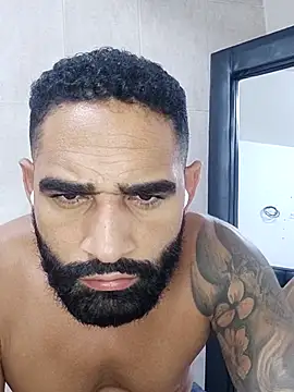 Lucius40 online show from February 3, 2026, 4:54 am