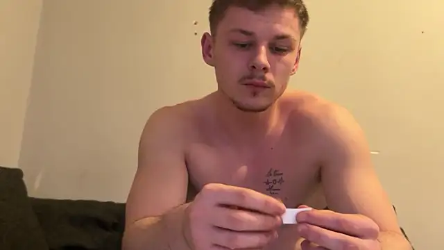 Snapshot of Lucas328706 chatting on February 13, 2026, 11:34 pm Lucas328706 online show from February 13, 2026, 11:34 pm