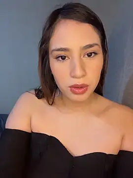 romyamo online show from February 6, 2026, 4:06 am