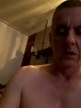 sexy hottie guy online show from April 22, 2026, 3:13 pm