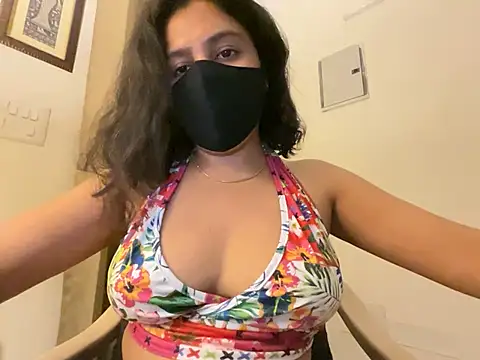 Snapshot of Anna_girl22 chatting on April 18, 2026, 4:55 pm Anna girl22 online show from April 18, 2026, 4:55 pm
