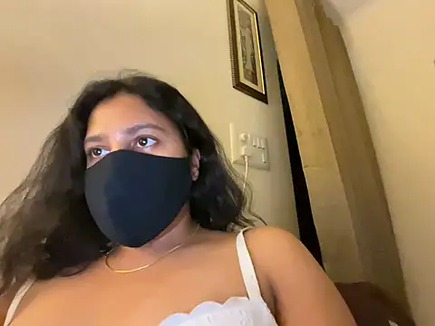 Snapshot of Anna_girl22 chatting on April 18, 2026, 7:07 pm Anna girl22 online show from April 18, 2026, 7:07 pm