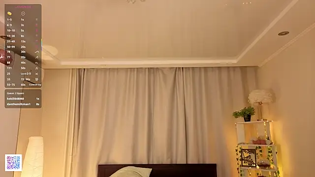 LeanneDinkle online show from April 5, 2026, 4:09 am