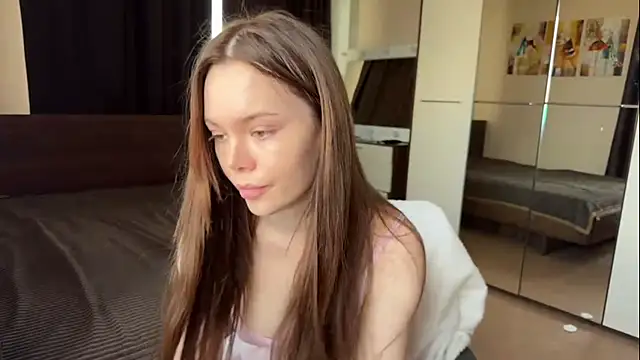 Snapshot of TinaScarlet chatting on May 14, 2026, 8:10 am TinaScarlet online show from May 14, 2026, 8:10 am