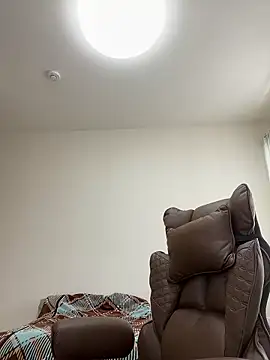 K0U-123 online show from March 13, 2026, 1:56 am