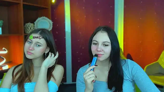 arianaa cat online show from March 11, 2026, 6:19 am