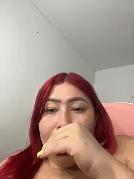 Snapshot of Rouse-Antonella_ chatting on February 4, 2026, 7:14 am Rouse-Antonella online show from February 4, 2026, 7:14 am