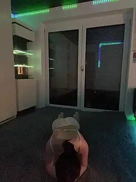 Just-Lilly online show from March 24, 2026, 1:32 am