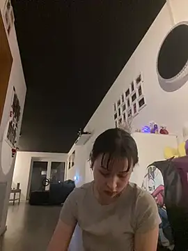 Snapshot of Just-Lilly chatting on July 7, 2026, 9:19 pm Just-Lilly online show from July 7, 2026, 9:19 pm