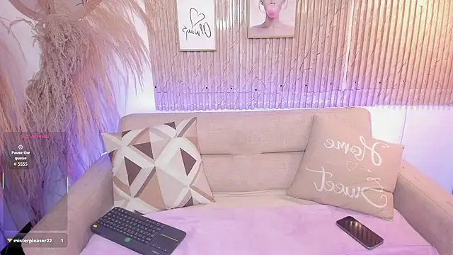 Sally Dvine online show from March 5, 2026, 7:54 pm