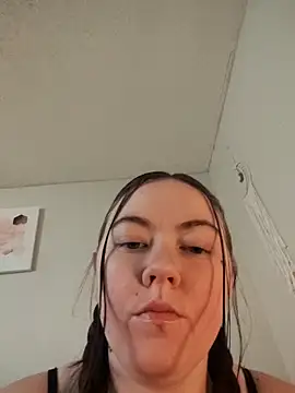 Snapshot of Ariesbabe16 chatting on February 22, 2026, 1:29 am Ariesbabe16 online show from February 22, 2026, 1:29 am