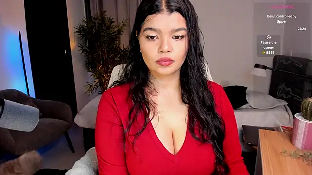 moonhelen online show from April 11, 2026, 2:49 am