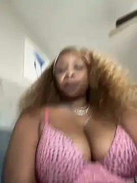 Snapshot of aqualilly chatting on February 2, 2026, 7:07 am aqualilly online show from February 2, 2026, 7:07 am