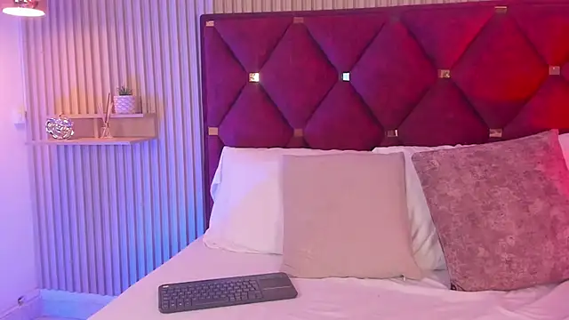 Axa Graham online show from February 24, 2026, 7:12 pm