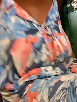 Sugar-berryy online show from February 1, 2026, 4:16 pm