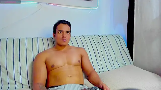 Snapshot of jhon_nicolas chatting on February 25, 2026, 8:07 pm jhon nicolas online show from February 25, 2026, 8:07 pm