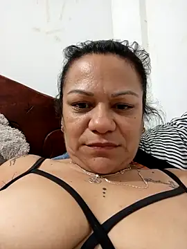 Snapshot of Dafne_77 chatting on March 28, 2026, 11:04 pm Dafne 77 online show from March 28, 2026, 11:04 pm
