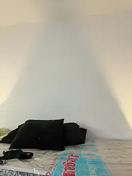 SaraBellini online show from February 19, 2026, 6:59 pm