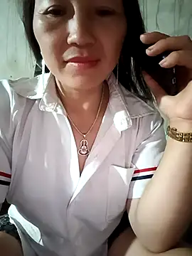 baby 112233 online show from April 15, 2026, 10:44 am