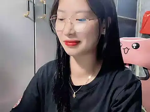 Linne6789 online show from March 1, 2026, 3:03 pm