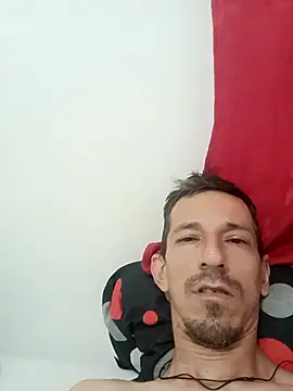 elvergon8721 online show from February 9, 2026, 5:39 pm